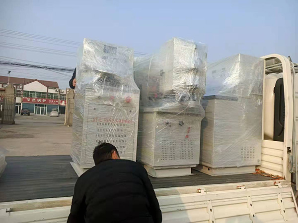 泰山海特牌F6L912機(jī)油泵試驗(yàn)臺(tái)、噴油泵試驗(yàn)臺(tái)等設(shè)備同時(shí)發(fā)貨